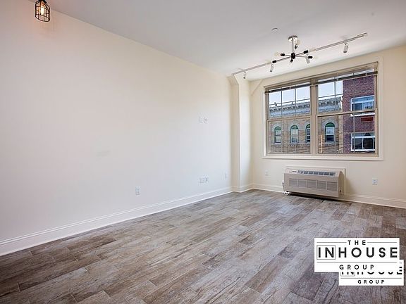 4th image of 295 Stockholm St APT 2A