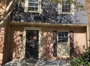 369 Circuit Ln UNIT B, Newport News, VA 23608