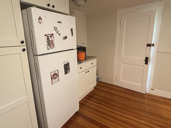2nd image of 196 Triangle St #2
