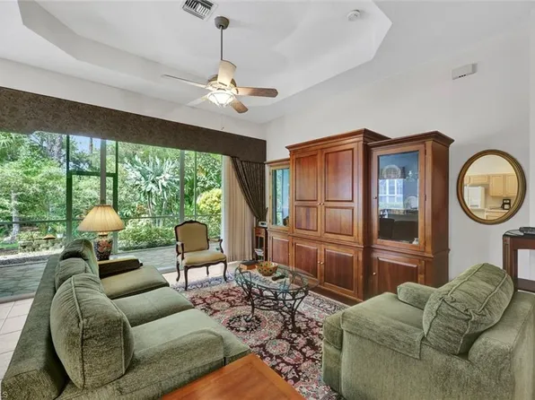 818 Grafton CT #5, NAPLES, FL 34104