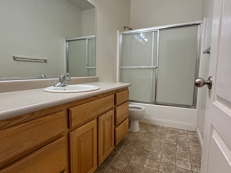4047 W Hollandia Ln — Photo 20