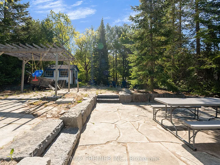 891 Tiny Beaches Rd S — Photo 31