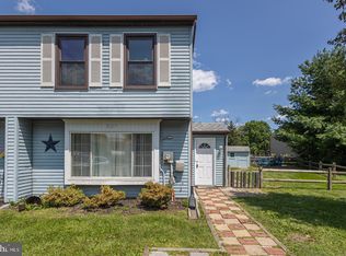 327 Misty Ln, Quakertown, PA 18951