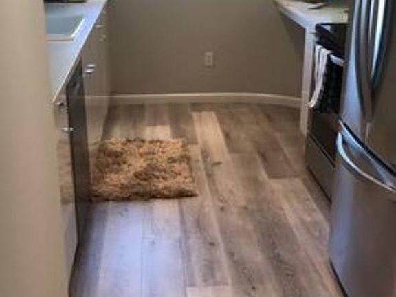 4th image of 403 Main St APT 203N