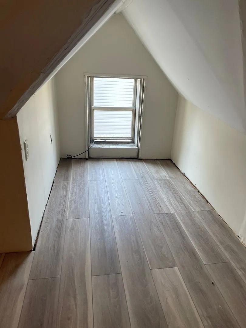 515 Locust — Photo 1