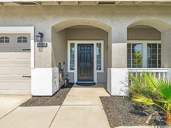 2nd image of 4208 Marabella Ct