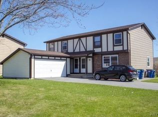 301 Kaymar Dr, Amherst, NY 14228