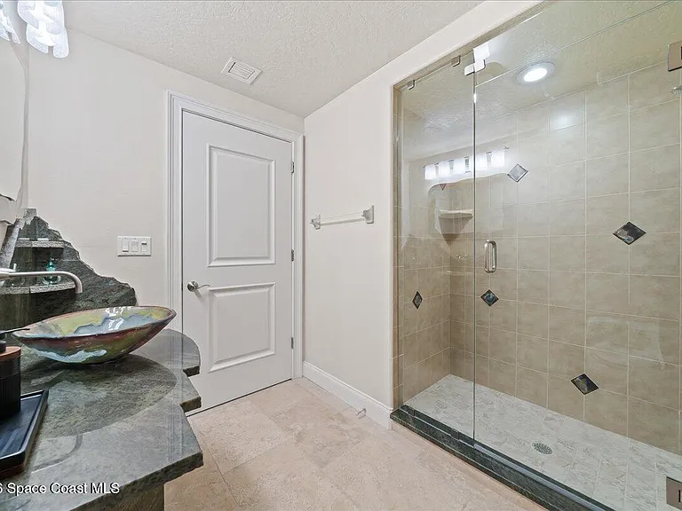 1 8th Ave #1202 — Photo 21