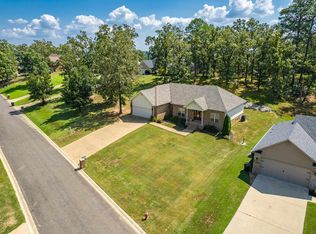121 Wildwood Forest Rd, Hot Springs, AR 71913