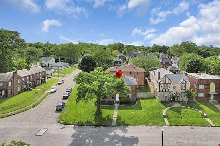 1 bed, 1.0 bath, 600 sqft, $900 — Photo 32