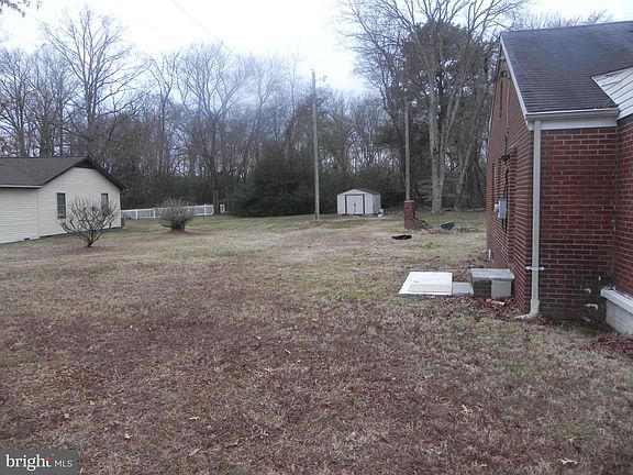 3rd image of 2555 Marshall Hall Rd