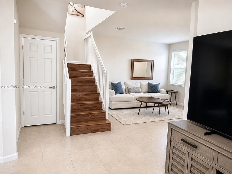 165 Emerald Creek Ter #165 — Photo 5