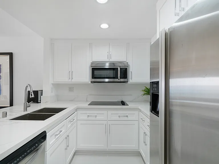 18111 Coastline Dr #2 — Photo 23