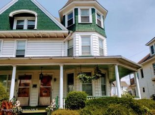 12 Front St #12, Pittston, PA 18640