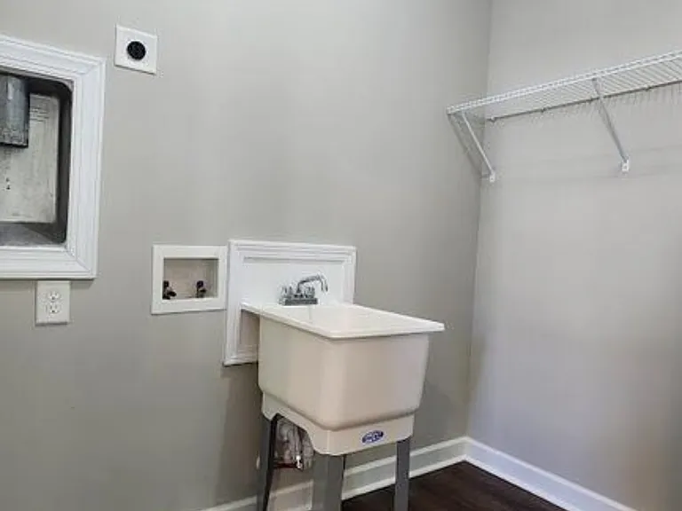 103 Hope Town Ct — Photo 17