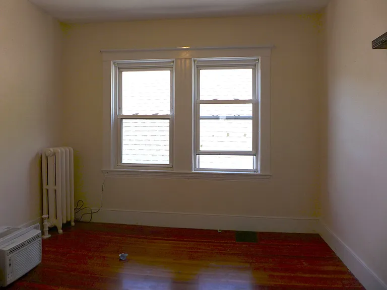 3 Evergreen Ave — Photo 11