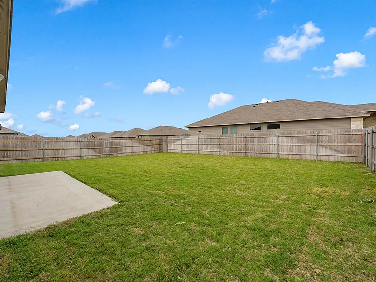 7445 Garden Glen Dr — Photo 23