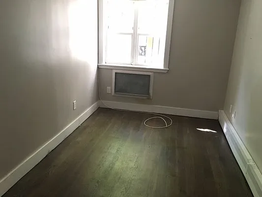 Rented by Premier Metro Realty Corp | media 28