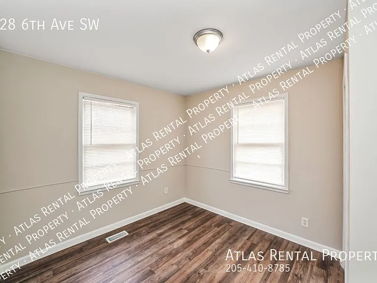 728 6th Ave SW — Photo 10