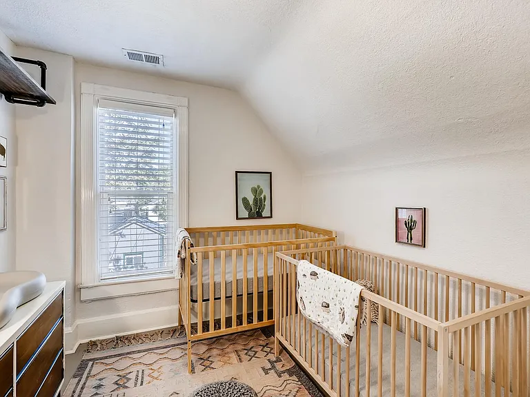 Second bedroom
