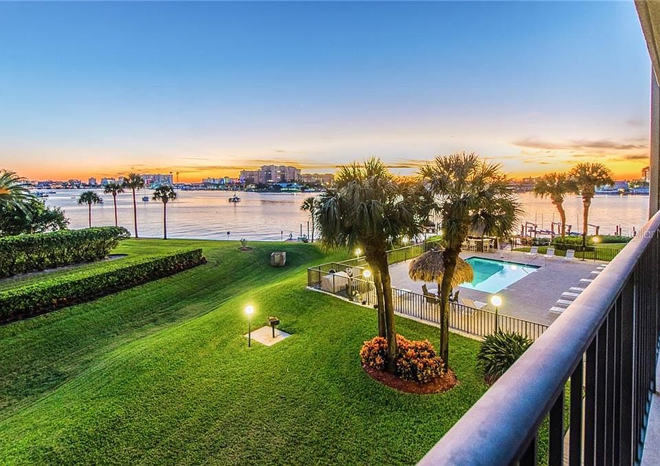 1st image of 650 Island Way APT 306