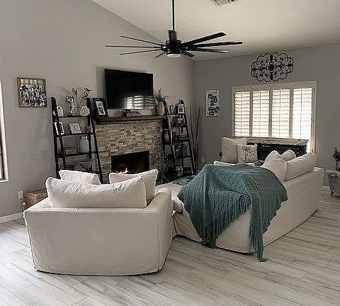 3rd image of 5558 W Aster Dr