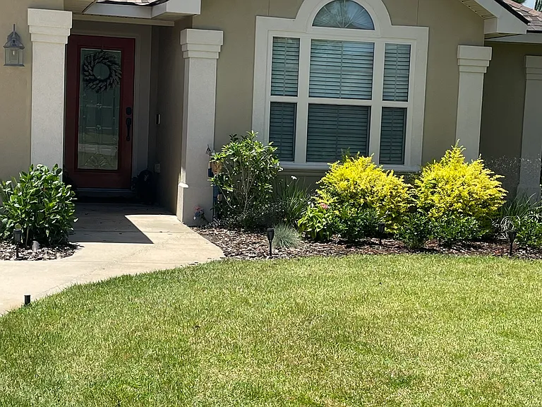 212 Victorian Lake Dr — Photo 2