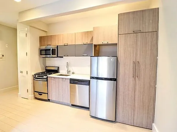 273 West 138th Street image 1 of 10