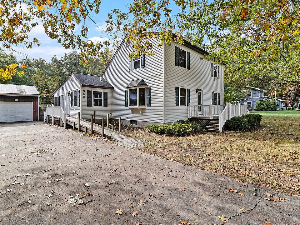 1st image of 559 Sands St