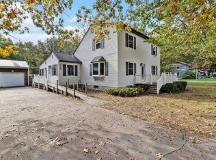 559 Sands St, Pentwater, MI 49449