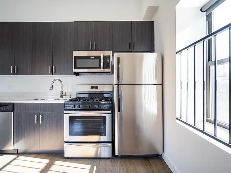 Remodeled Kitchen - Unit 404