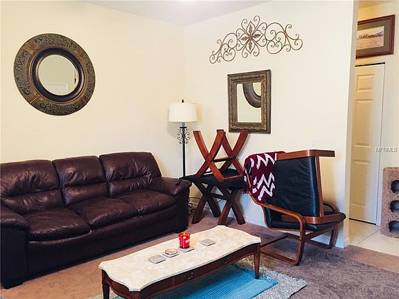 3rd image of 7620 Plantation Cir