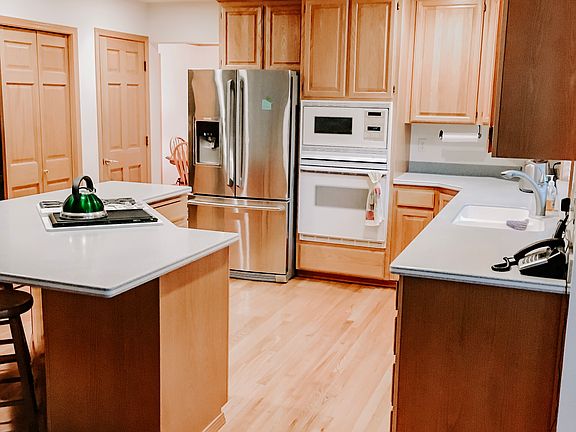 5th image of 14017 66th Ave NW