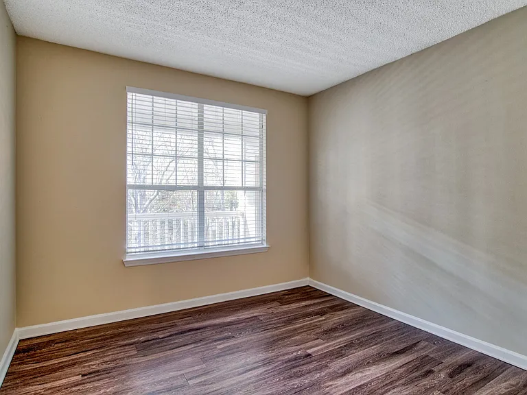 Spacious bedrooms to accommodate any bed size