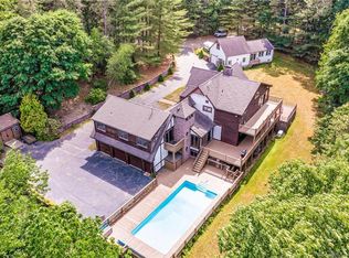 41 Gerald Dr, Manchester, CT 06040