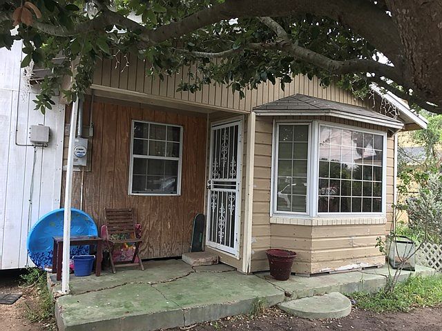 1st image of 805D S Salinas Blvd