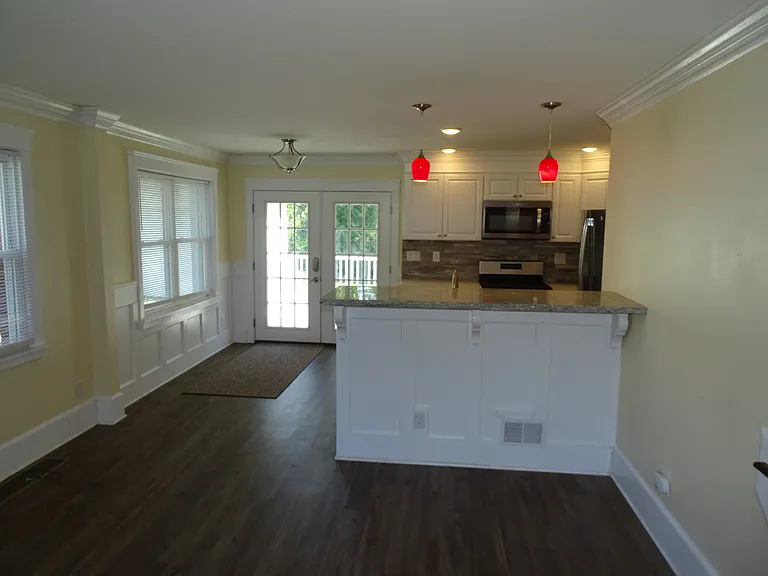 1112 W Maumee St #2 — Photo 5