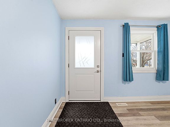 4th image of 9 Mercer Rd