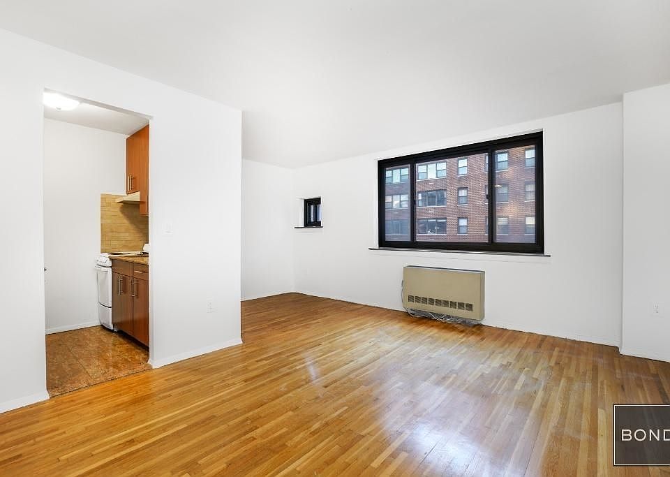 1st image of 207 E 27th St APT 5A