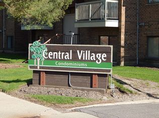 605 W Central Rd #8A2, Mount Prospect, IL 60056