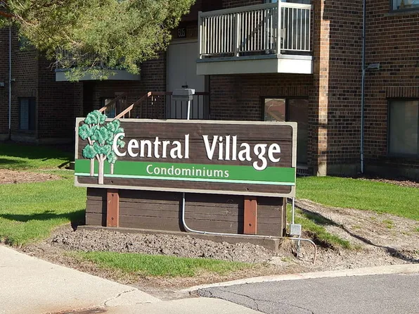 605 W Central Rd #8A2, Mount Prospect, IL 60056