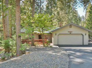 23996 Pine Lake Dr, Mi Wuk Village, CA 95383