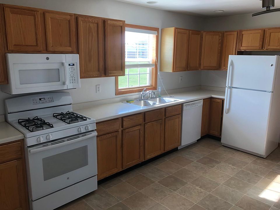 Large eat in kitchen
