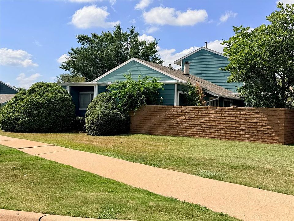 2nd image of 2713 Indian Creek Blvd