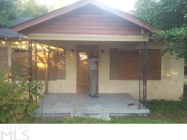 3051 Oakdale Ave, Macon, GA 31204