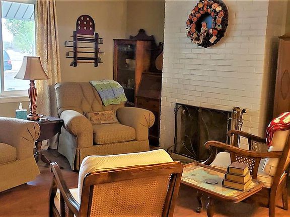 5th image of 2703 N Orchard Ave