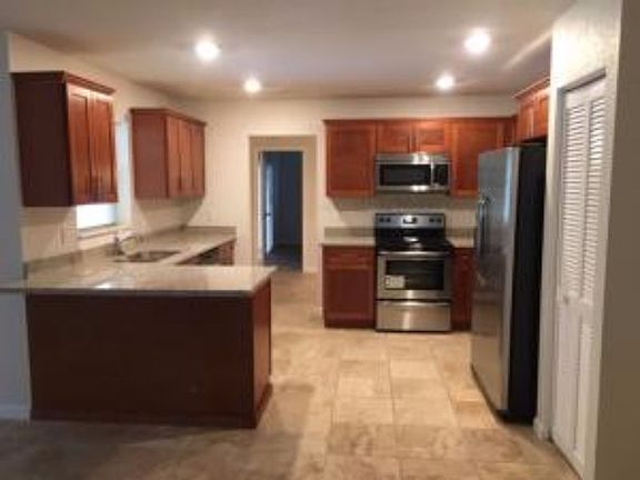 4th image of 5340 Plains Dr