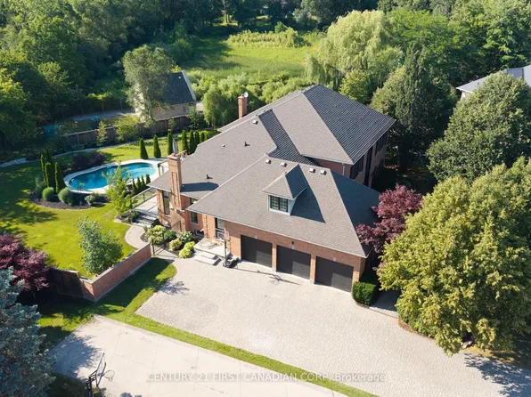 106 Fitzwilliam Blvd, London, ON N6H 5H4