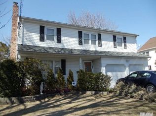 1521 Prospect Ave, East Meadow, NY 11554