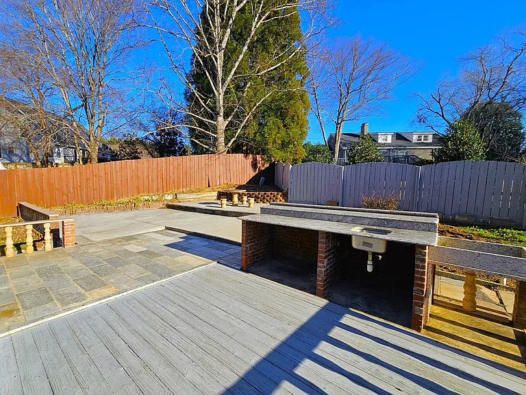 7 Bushberry Way — Photo 32